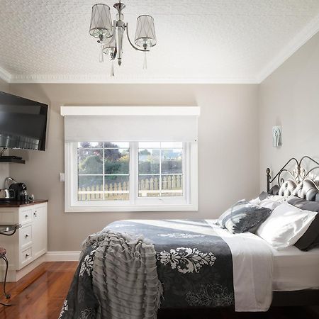 Noah'S Stanley Luxury Bed And Breakfast ภายนอก รูปภาพ