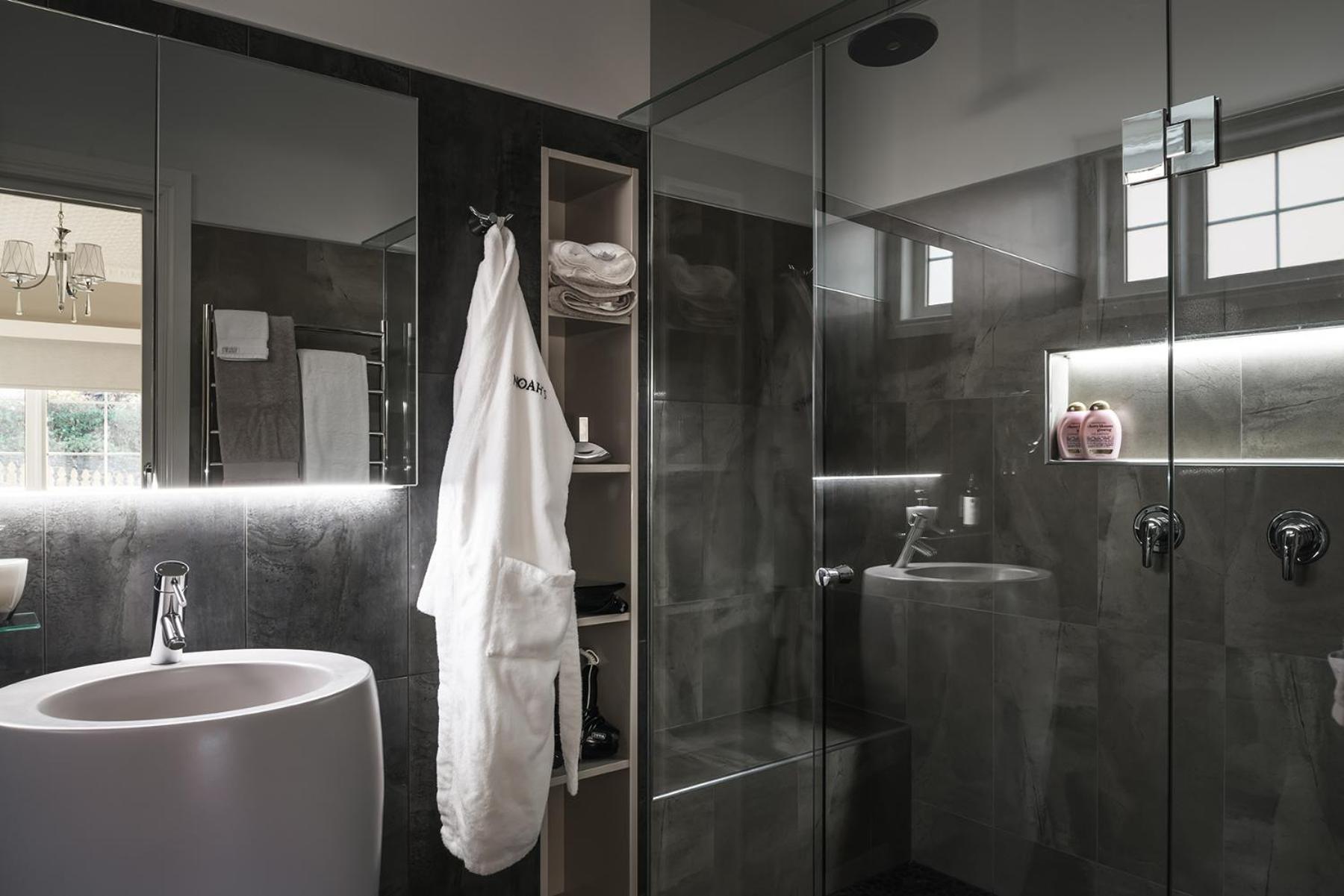Noah'S Stanley Luxury Bed And Breakfast ภายนอก รูปภาพ