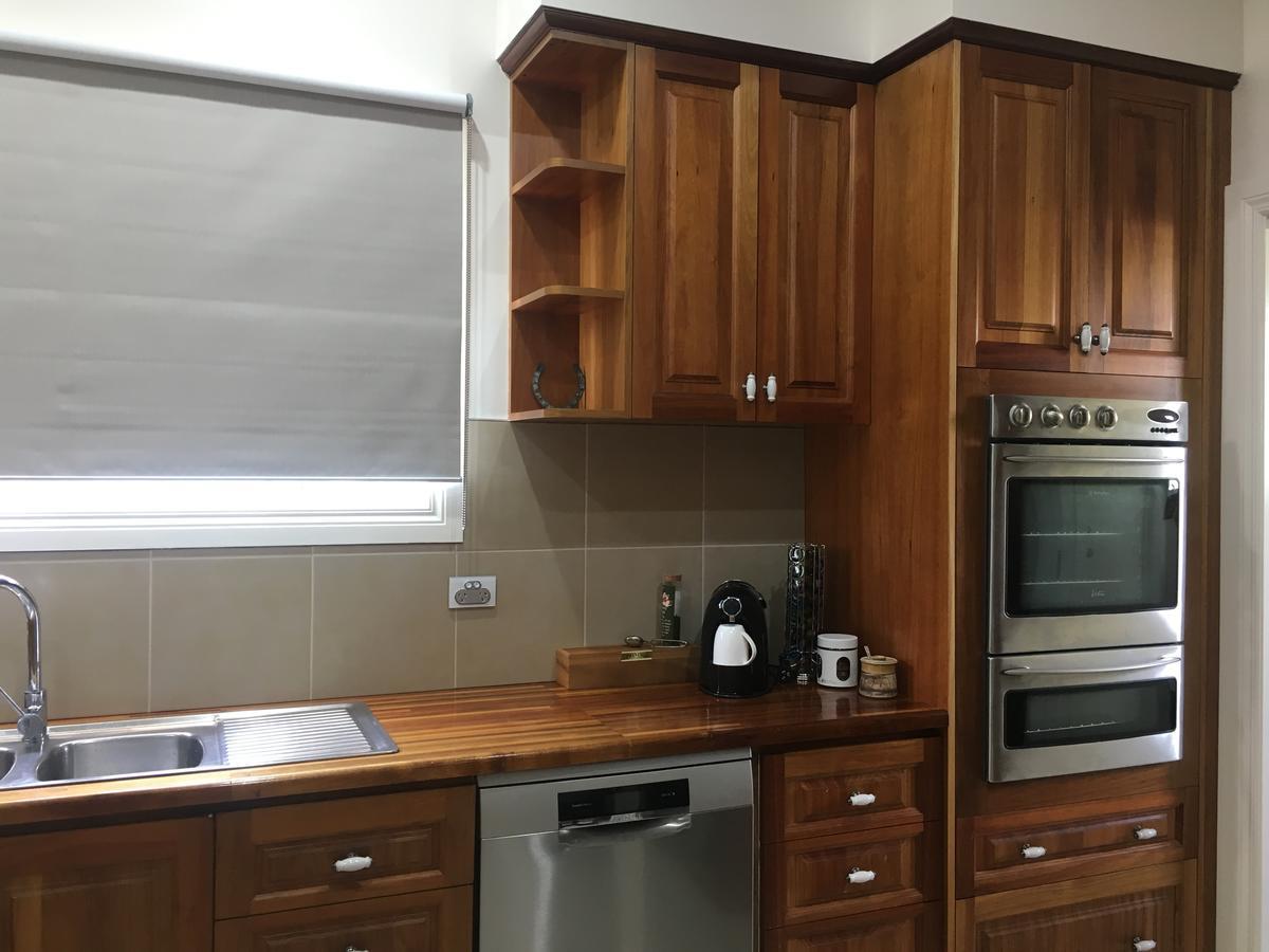 Noah'S Stanley Luxury Bed And Breakfast ภายนอก รูปภาพ